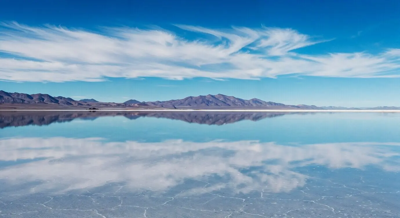 Spiegelung auf den Bonneville-Salzebenen